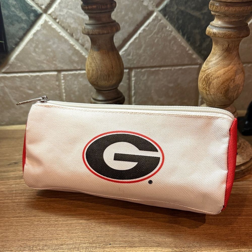 White and Red Georgia Logo Pouch with belt clip